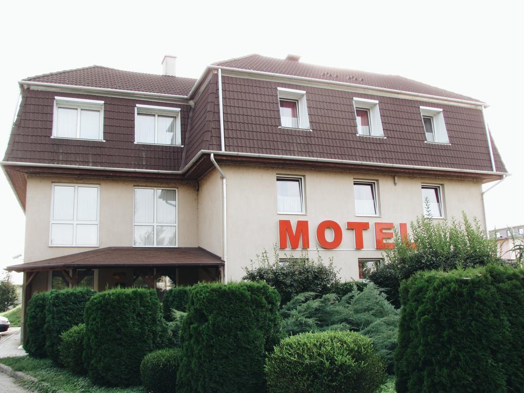 Panama Motel Székesfehérvár Eksteriør billede